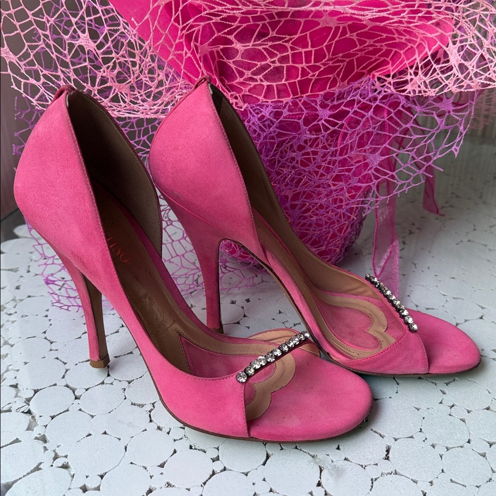 Valentino Glamorous Pink Heels